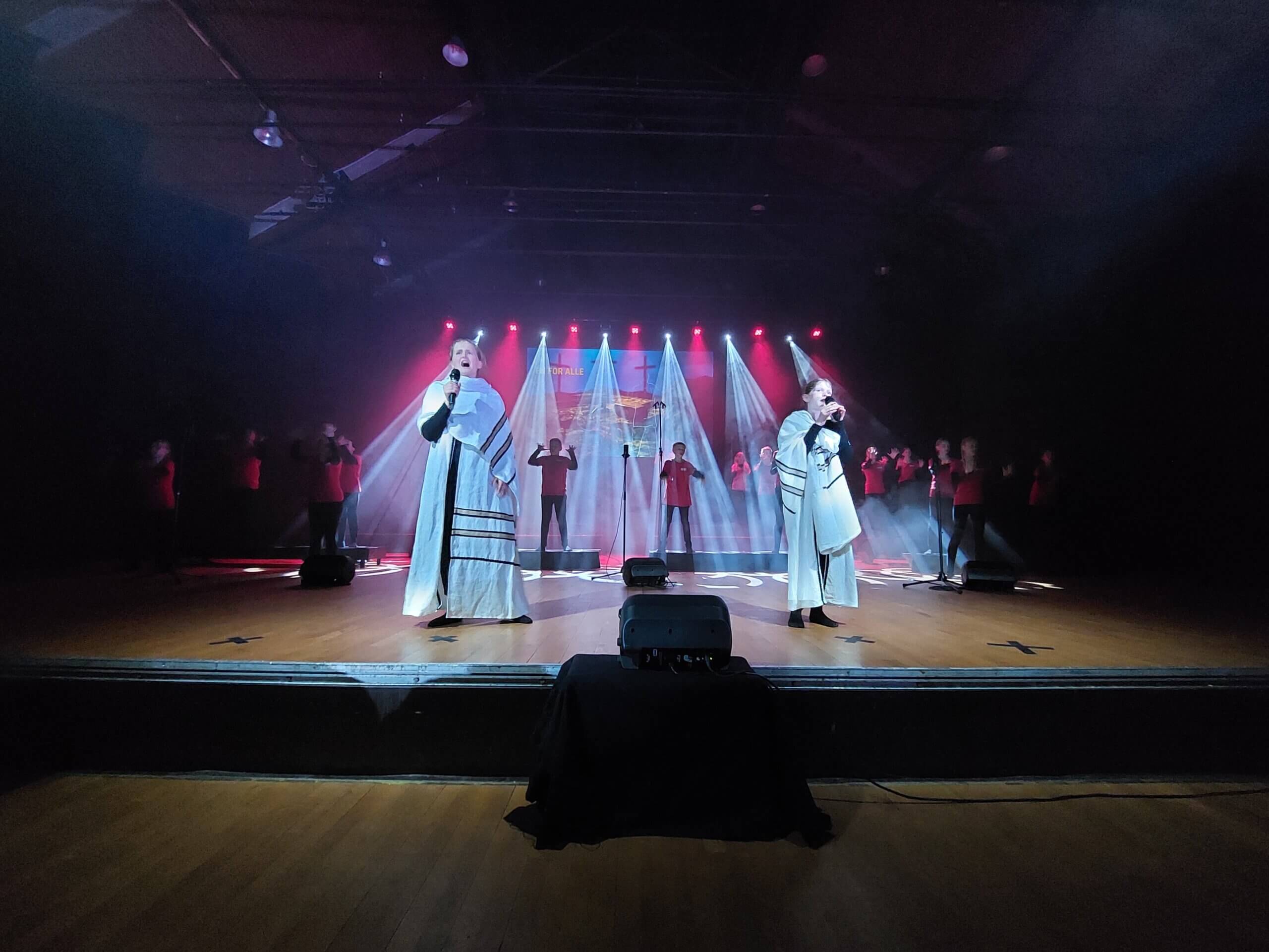 REVOLUTION - ÉN FOR ALLE